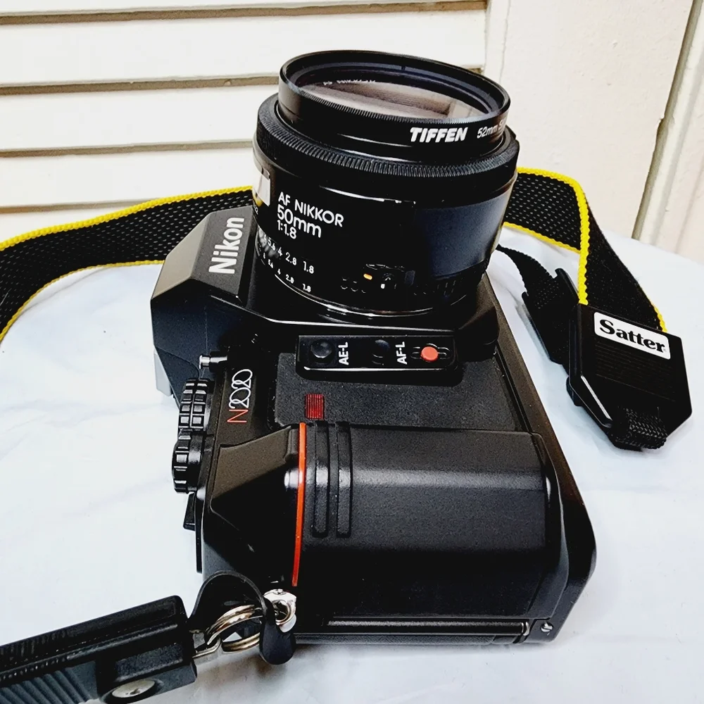 Vintage Like New Nikon N2020 AF Camera With AF Nikkor 50mm f/1.8